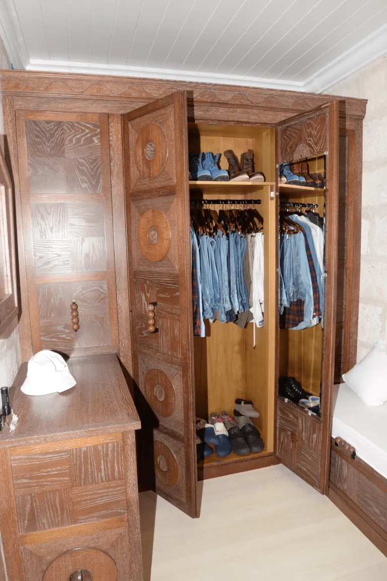 Dress for Every Day of the Year: Building a Closet That Never Lets You Down