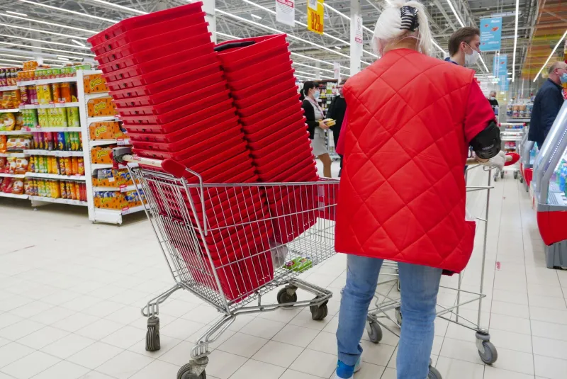Everything in One Cart, More Out of Your Wallet: The Real Math Behind One-Stop Shopping